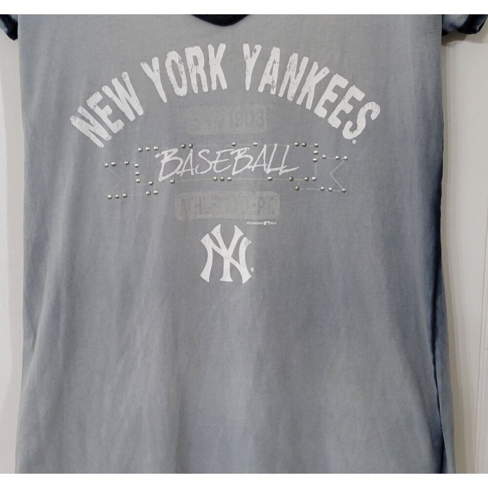 5th & Ocean New York Yankees T Shirt Woman's Size Large - Picture 3 of 5